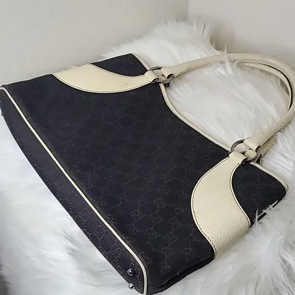 💯 Authentic Gucci Tote Handbag 🍀 - Picture 12 of 16